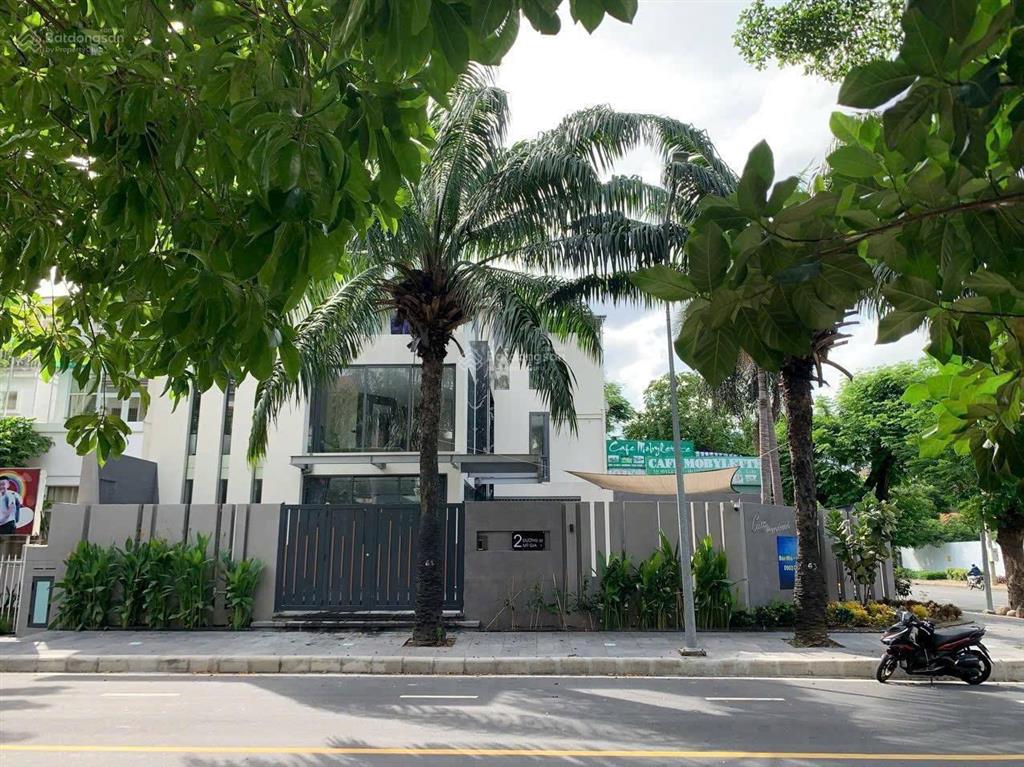 Cho thuê biệt thự phú mỹ hưng giá 212 triệu, 320m2, giá cực chất, có hồ bơi, 5 phòng