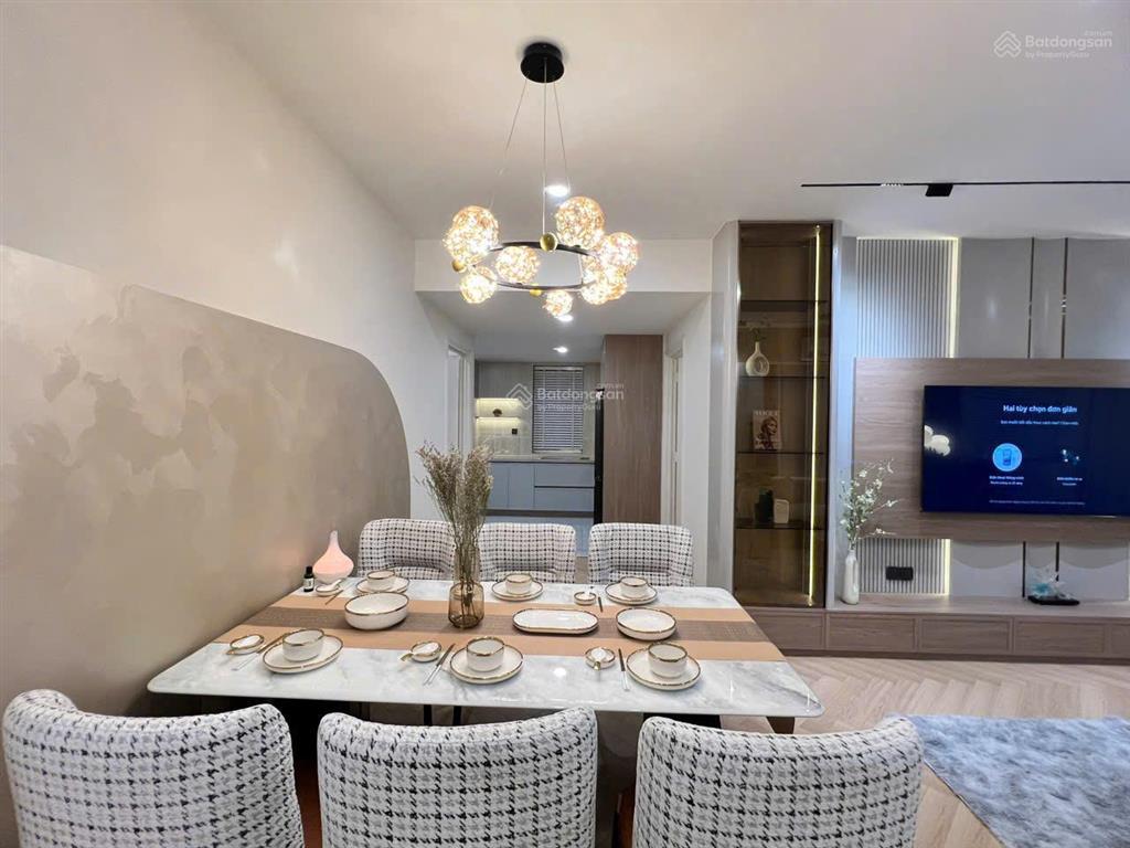 Bán căn hộ chung cư mỹ khánh 1, view đẹp, 11,3 tỷ, 118m2 nhà đẹp đầy đủ nội thất