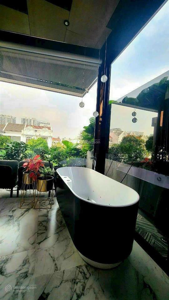 Bán biệt thự phú mỹ hưng, giá cực chất 110 tỷ, 251m2, 5pn, pháp lý đầy đủ tại