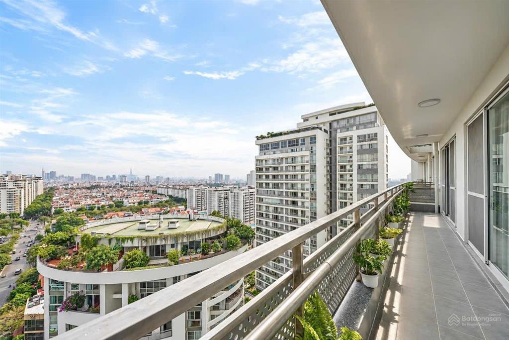 Bán căn hộ tại riverpark residence, 16,6 tỷ, 135m2, nhà đẹp