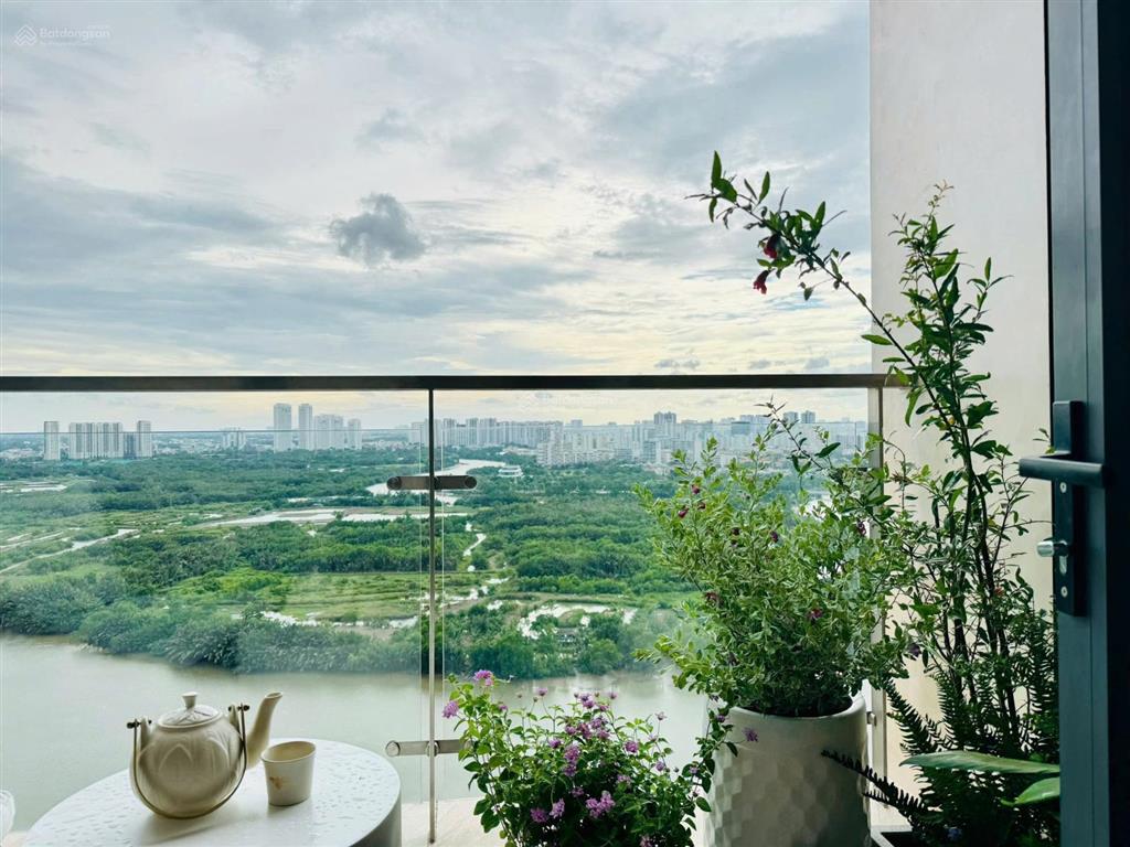 Bán căn hộ view sông tại riverside residence, 18,8 tỷ, 143m2, nhà đẹp