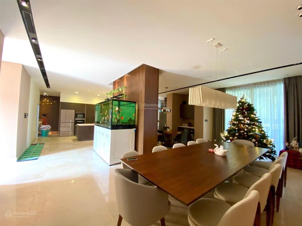 Bán gấp nhà biệt thự tại phú mỹ hưng, 160 tỷ, 367m2, 4pn, 4wc