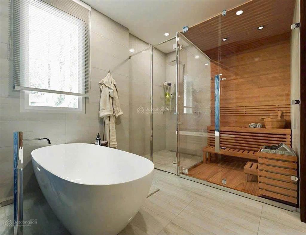 Cho thuê biệt thự 5pn, 130 triệu, 256m2 tại phú mỹ hưng