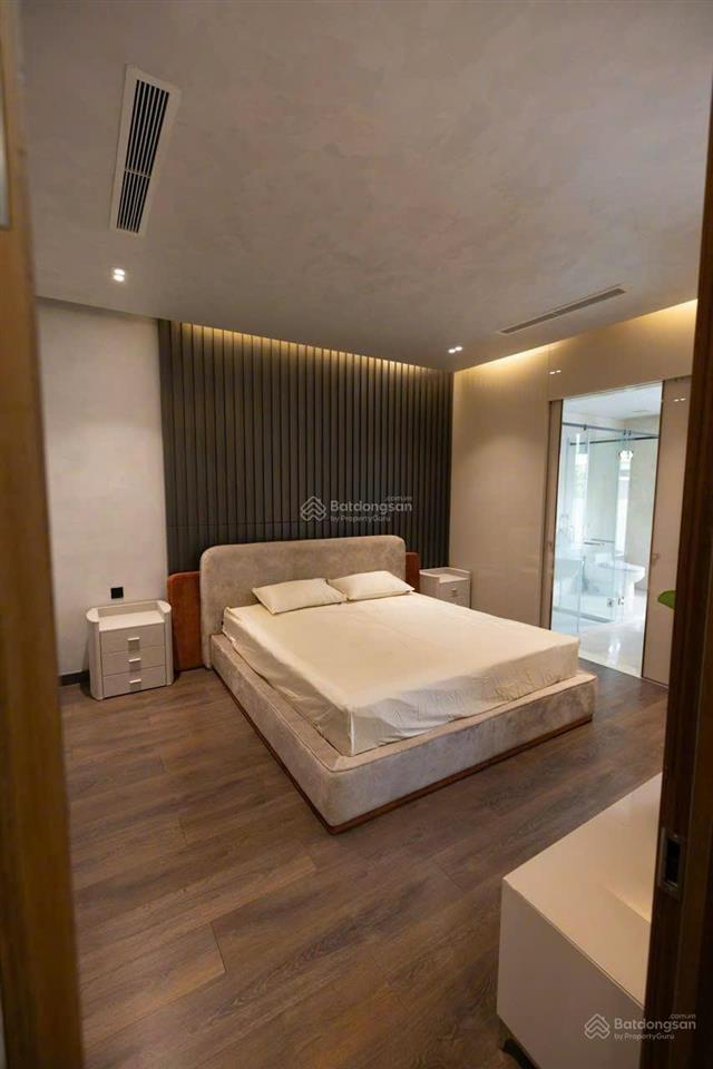 Cho thuê biệt thự tại phú mỹ hưng, 185 triệu, 302 m2, 5pn, 5wc, đầy đủ nội thất cao cấp