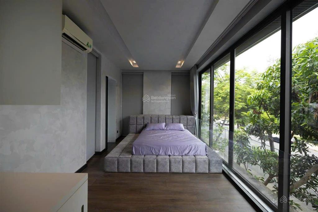 Cho thuê biệt thự tại phú mỹ hưng, 185 triệu, 302 m2, 5pn, 5wc, đầy đủ nội thất cao cấp