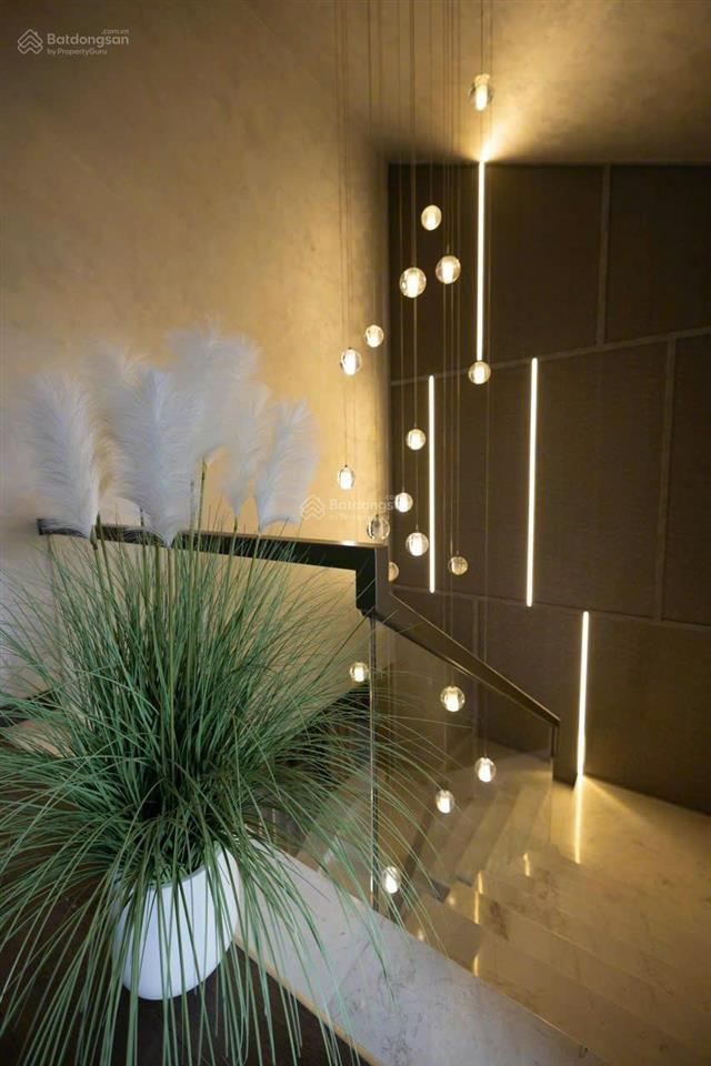 Cho thuê biệt thự tại phú mỹ hưng, 185 triệu, 302 m2, 5pn, 5wc, đầy đủ nội thất cao cấp