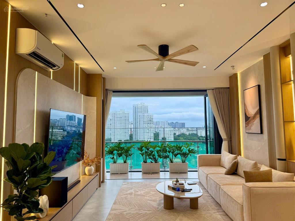 Bán căn hộ chung cư tại green valley, giá tốt chỉ với 12,9 tỷ, 120m2, nhà đẹp có ô xe hơi