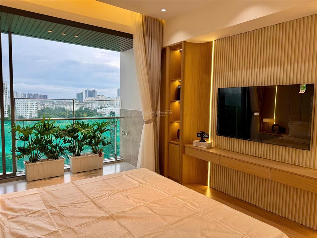 Bán căn hộ chung cư tại green valley, giá tốt chỉ với 12,9 tỷ, 120m2, nhà đẹp có ô xe hơi