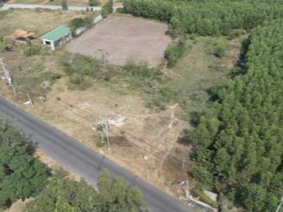 Qũy đất nghỉ dưỡng ven biển lagi  mặt tiền đ.lê minh công 69x32( 2246m2)  gía chỉ 8,9 triệu/m2