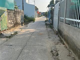 Đất ngộp 5x18(90m2) lô 2 nguyễn tri phương,tân bình gần biển lagi , giá rẻ chỉ 700 triệu