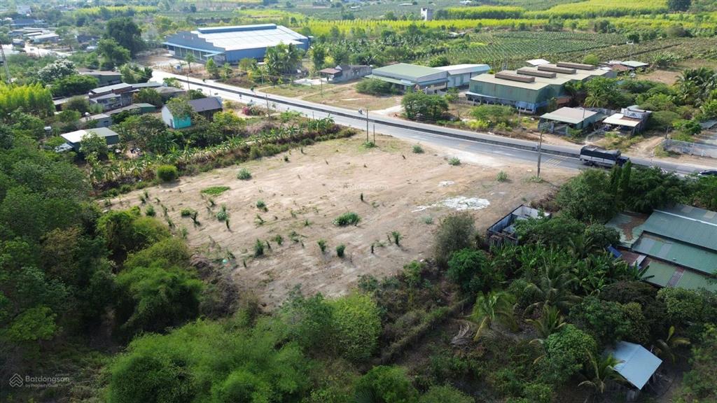 64x55(3624m2) 340m2 thổ cư  mặt tiền đ.ql1a sông phan hàm tân  qũy đất đẹp cho nhà đầu tư