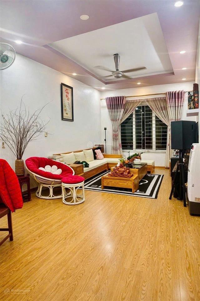 Chính chủ cần bán ch 70m2 2pn  2wc full nội thất  toà 19t kiến hưng hà đông    0838 551 ***