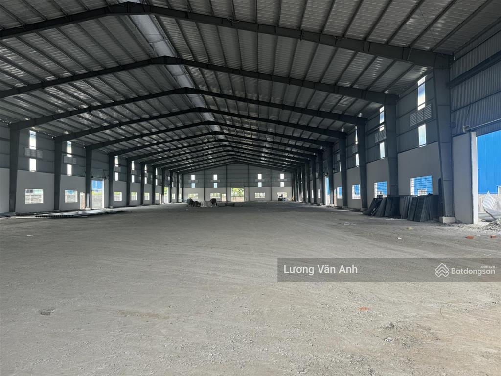 Cho thuê xưởng 10.000m2 kcn đức hoà  long an (mới 100%)