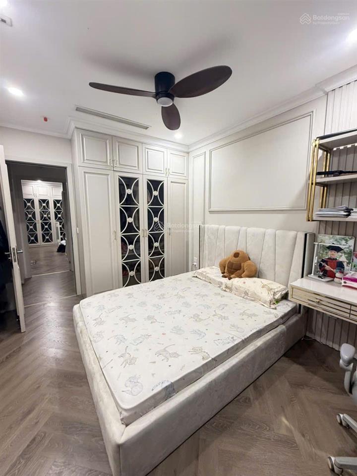 Bán căn hộ 116m2 3 ngủ nội thất đẹp giá 11,9 tỷ bao phí chung cư berriver