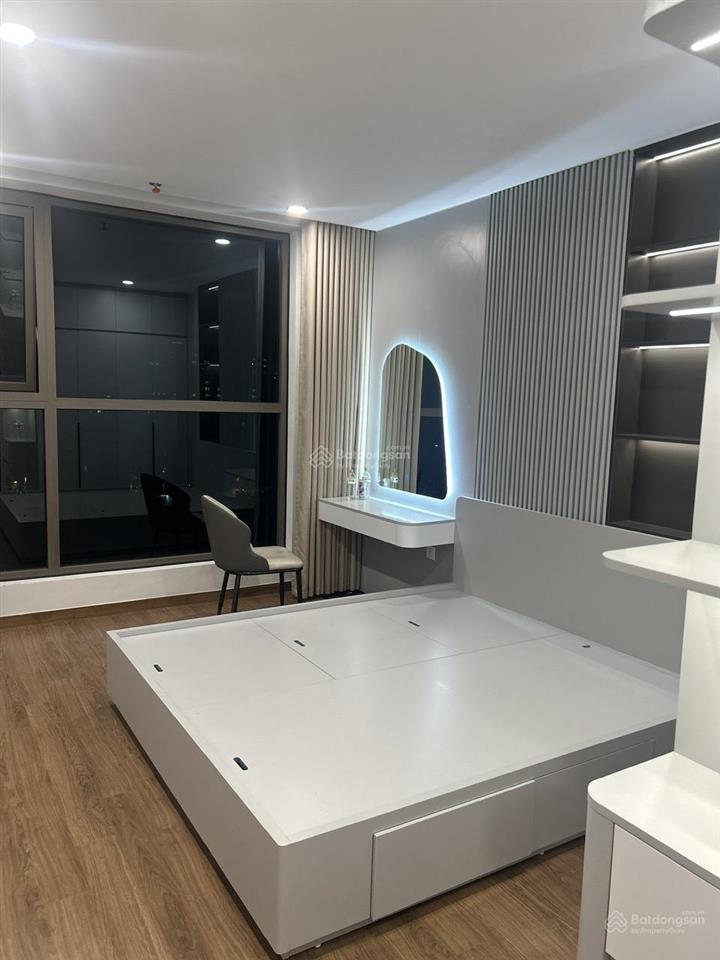 Rẻ nhất thị trường  bán căn góc 120m2 3pn nội thất mới tinh giá chỉ 8,3 tỷ bao thuế phí