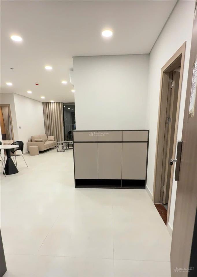 Cho thuê cc 3pn 2wc, 97m2 tại khai sơn city, giá ưu đãi 15 triệu vnd ( hỗ trợ phí dịch vụ ).