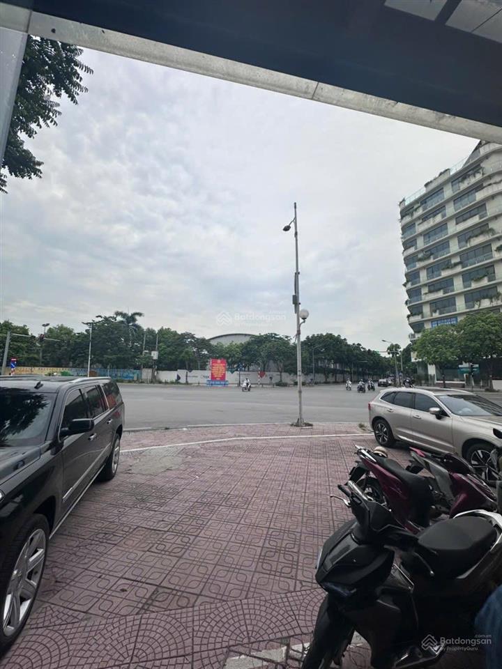 Cho thuê nhà mặt phố tại ngã tư hồng tiến, 80 triệu, 118m²