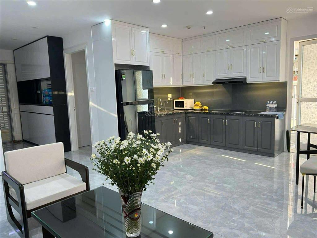 Cho thuê cc 2pn, 2wc, 88m2 tại berriver nguyễn văn cừ, long biên, giá 15 triệu vnđ