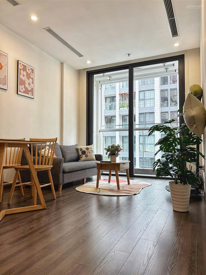 Cho thuê ch 2pn, 2wc, 65m2 giá 14,5tr/tháng tại vinhomes symphony riverside, long biên, hà nội