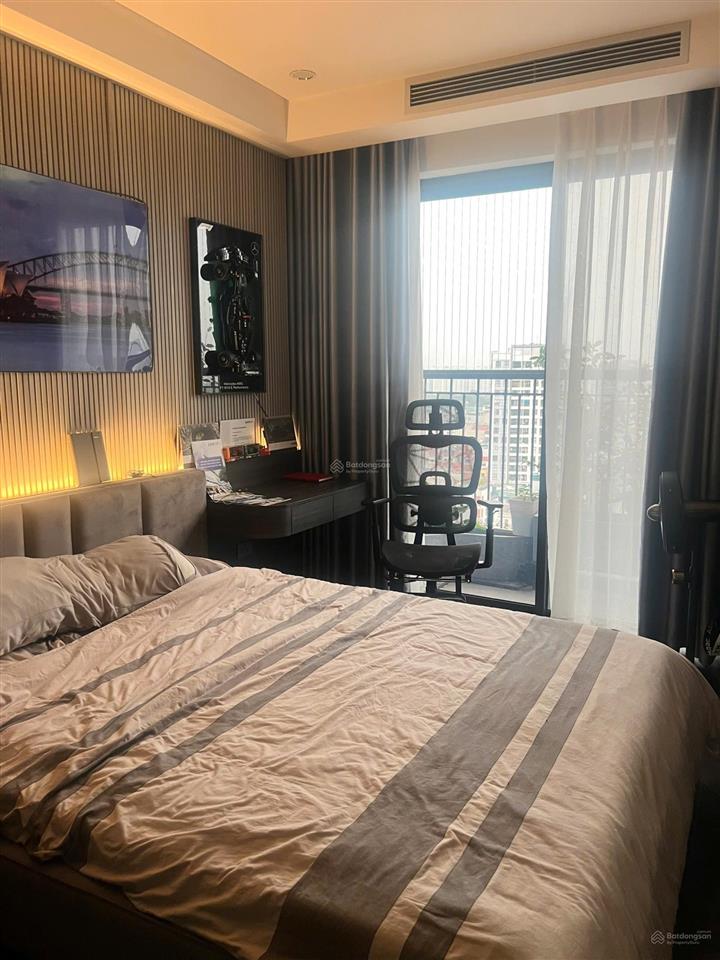 Bán căn hộ tầng cao nội thất nhập khẩu 113m2 3pn chung cư berriver. giá 11,1 tỷ bao thuế phí.