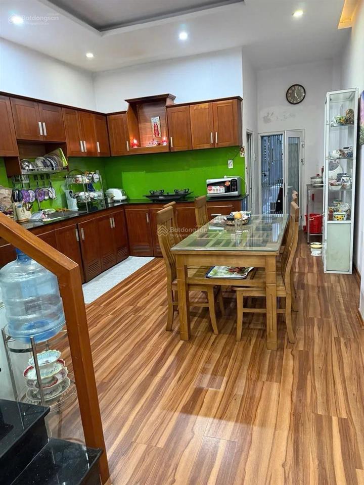 Bán nhà 3 tầng mt bùi thị xuân sơn trà cách biển mỹ khê 3 phút .