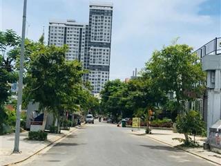 Bán nhà 3 tầng mt bùi thị xuân sơn trà cách biển mỹ khê 3 phút .