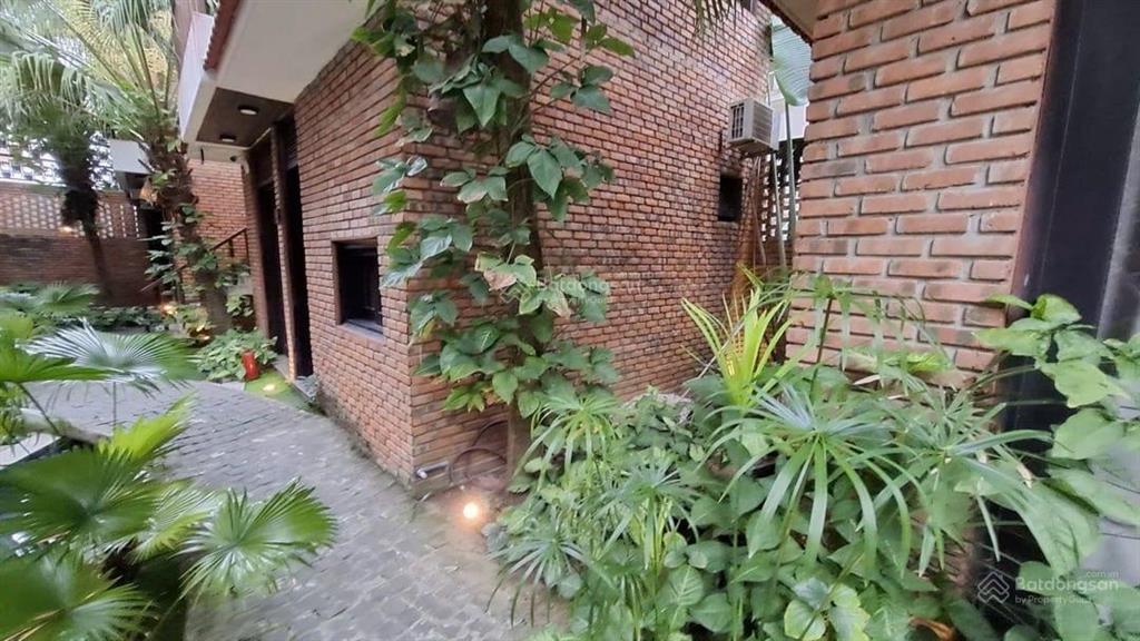 Villa & apartment chế lan viên dòng tiền 3 tỷ / năm .