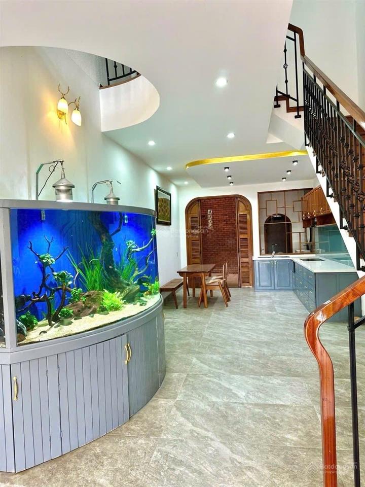 Nhà 3 tầng mt tô hiệu hoà minh liên chiểu gần biển nguyễn tất thành .