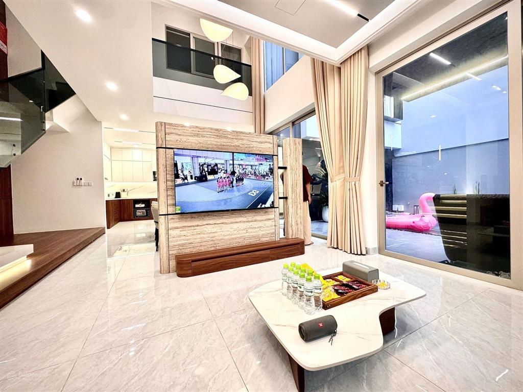 Villa tô hiến thành gần biển mỹ khê doanh thu 200tr/ tháng