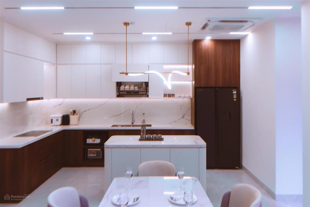 Villa tô hiến thành gần biển mỹ khê doanh thu 200tr/ tháng