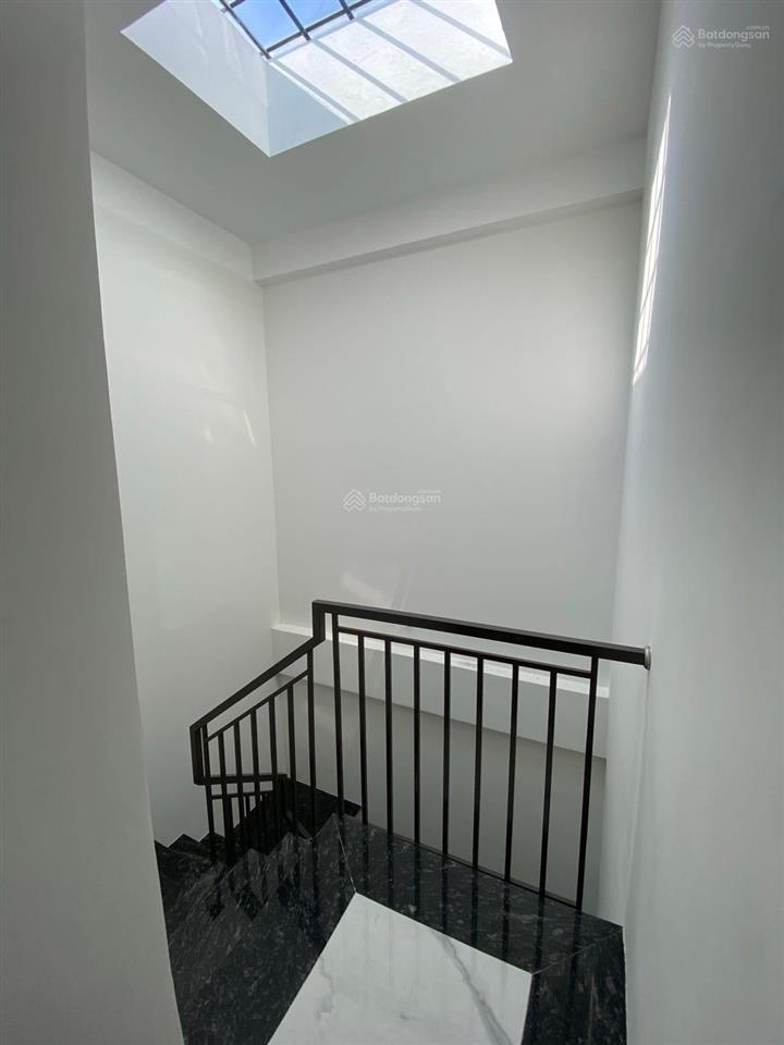 Tòa căn hộ mt hoàng bích sơn, dòng tiền 111tr/tháng.