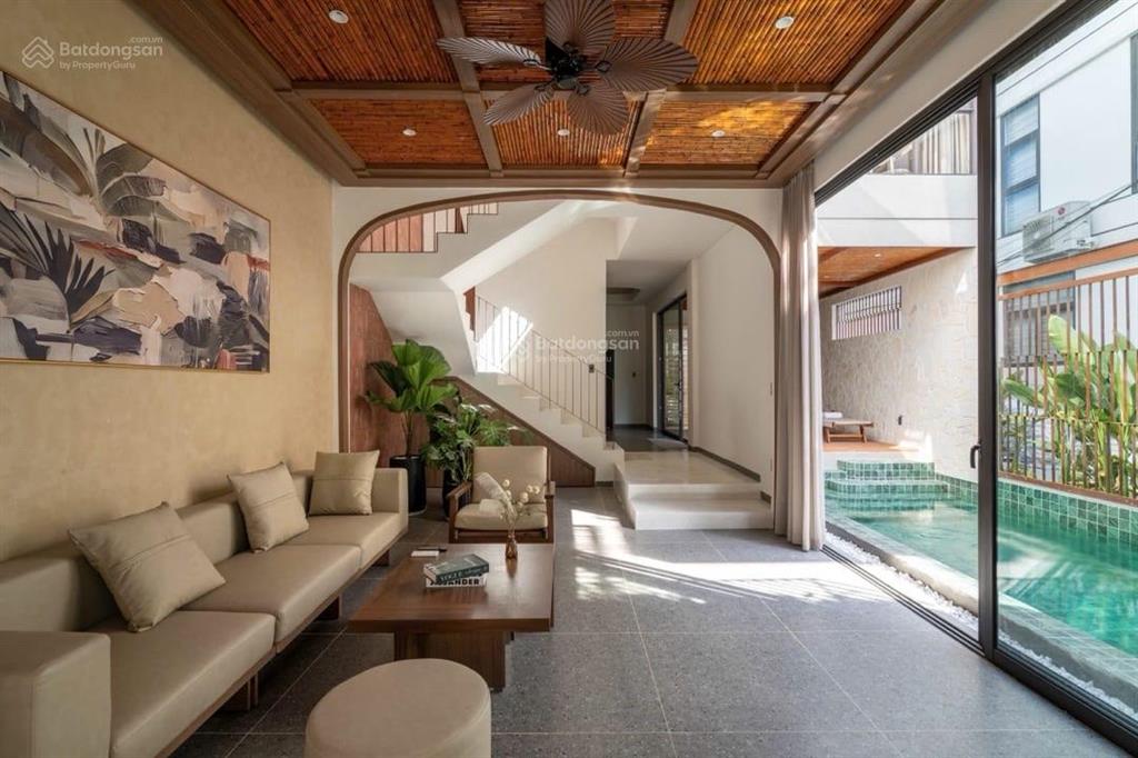 Villa 2 mặt tiền siêu gần biển, dòng thu 110tr/tháng.