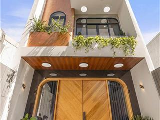 Villa hồ bơi gần biển tân trà đang có dòng tiền, giá chỉ hơn 7 tỷ