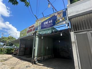 Bán đất tặng nhà mt lê văn hiến gần cầu tuyên sơn.