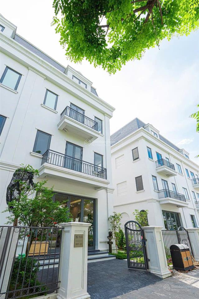 Bán gấp nhà liền kề louis city đại mỗ dt 100m2, nhà 5,5 tầng đường rộng 20m, giá bán siêu rẻ