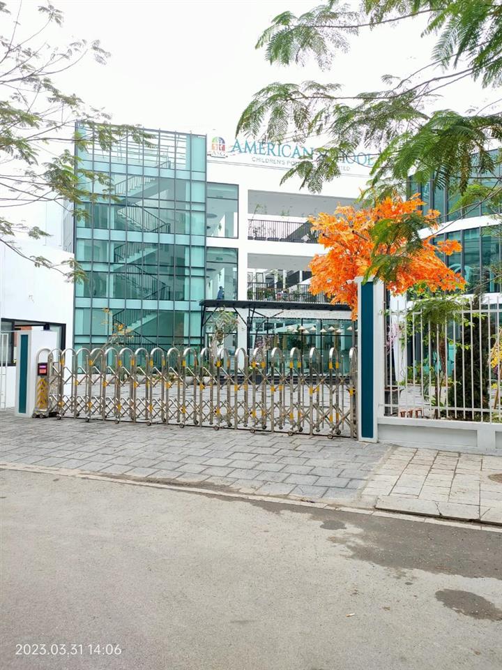Bán gấp nhà 5 tầng liền kề simco sông đà vạn phúc hà đông dt75m², mt5m, đường 17m, giá rẻ