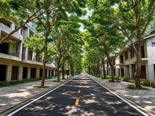 Bán nhà phố thương mại vạn tuế, ecopark diện tích đất 135m2