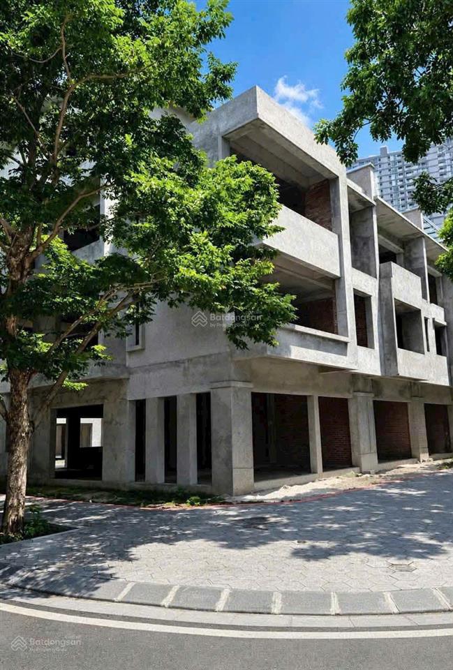 Bán nhà phố thương mại vạn tuế, ecopark diện tích đất 135m2