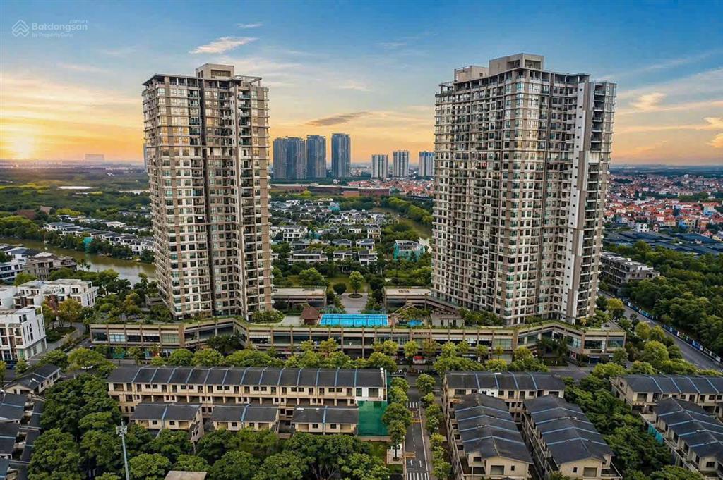 Bán nhà phố thương mại vạn tuế, ecopark diện tích đất 135m2