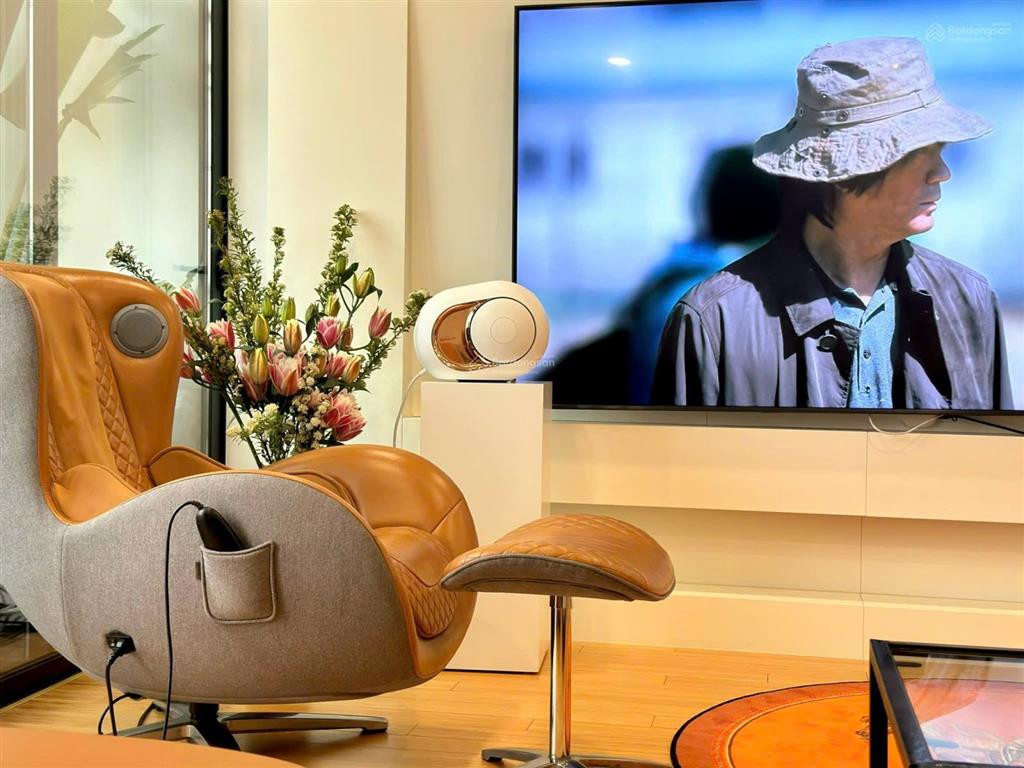 The zei  bán cắt lỗ căn 3n2w  ban công đông nam  căn góc đẹp  giá chỉ 11.3 tỷ  có slot ô tô