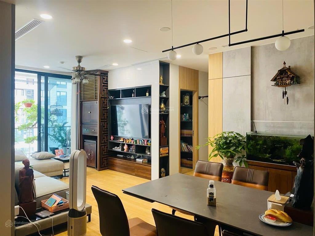 The zei  cần cho thuê căn 3n2w nhà cơ bản giá 18tr/ tháng hoặc full đồ 20tr/tháng