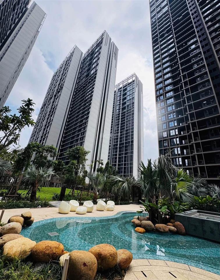 Cho thuê căn hộ 2n2w hướng đông nam 62m giá 8,5 triệu/tháng