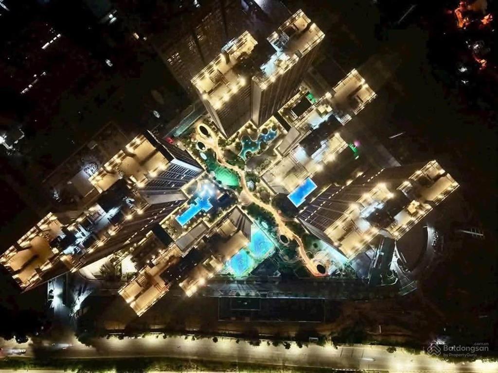 Cho thuê căn hộ 2n2w hướng đông nam 62m giá 8,5 triệu/tháng