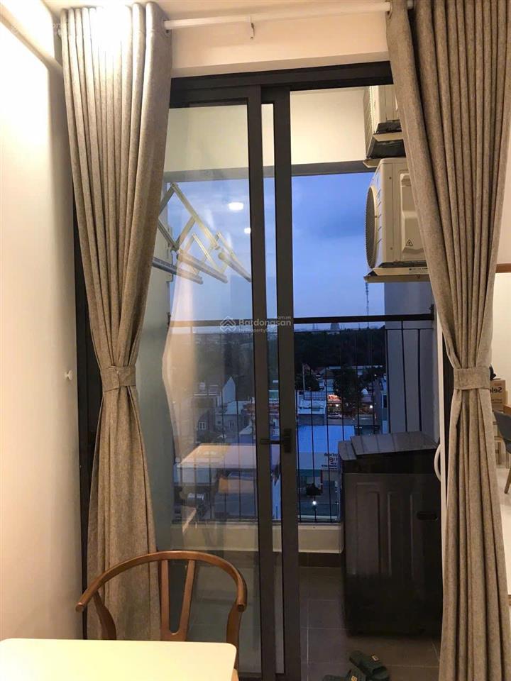 Bán căn 1pn 1wc nội thất , sẵn hợp đồng thuê  giá bán 1 tỷ 530