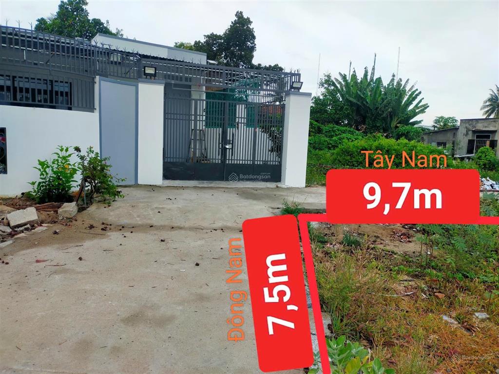 Lô góc vĩnh trung ngay gần đường lớn 16m (chỉ cách 20m). giá 1tỷ950