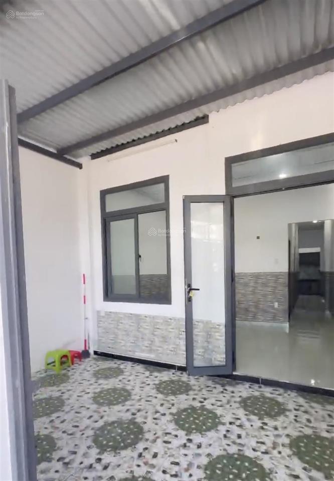 Nhà cấp 4 với 3 phòng ngủ  tđc đất lành, nha trang. thương lượng 3ty750