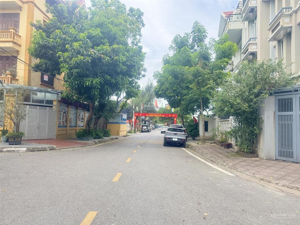 Cc bán lk 120m², 5 tầng, khu cán bộ các ban đảng, ngay aeon long biên, đối diện 4 tòa chung cư!