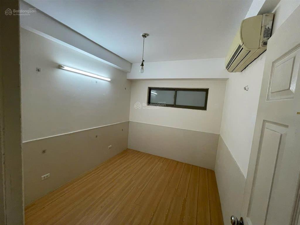 Chủ cho thuê căn hộ 130m² tầng trung tại tòa nhà sông đà 131 trần phú hà đông.