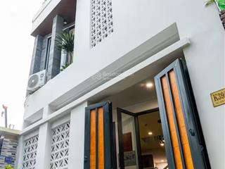 Cần bán căn nhà 5 tầng, 60m2, full nội thất thuộc khu phân lô ngõ 160, đường lương thế vinh!