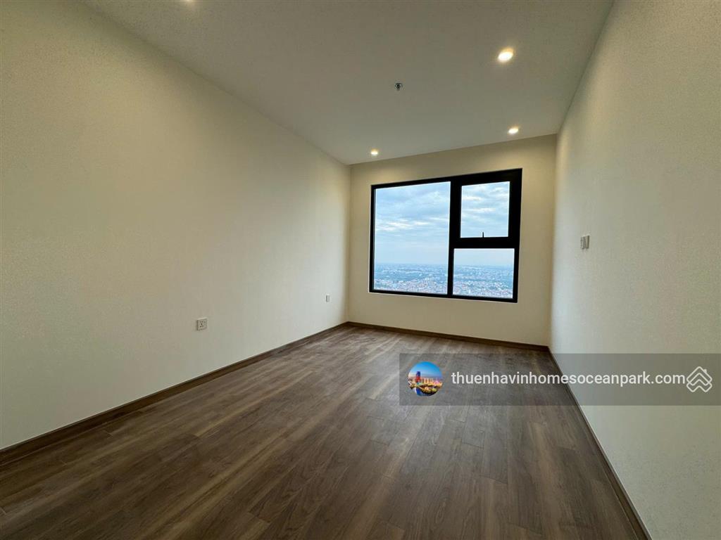 Cho thuê 3n gần 100m đồ nguyên bản cđt có tủ bếp, giá thuê chỉ 10tr/tháng tại phân khu zurich